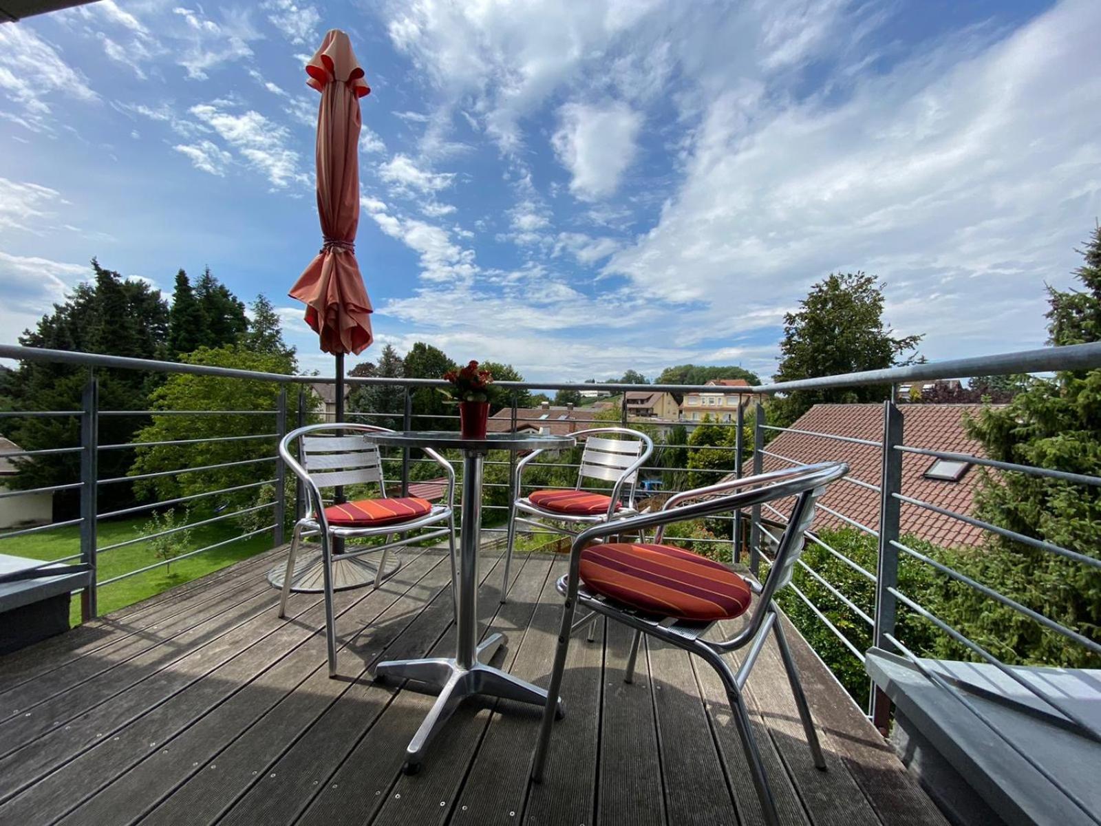 Haus Lorenz, Ferienwohnungen Immenstaad am Bodensee Bagian luar foto