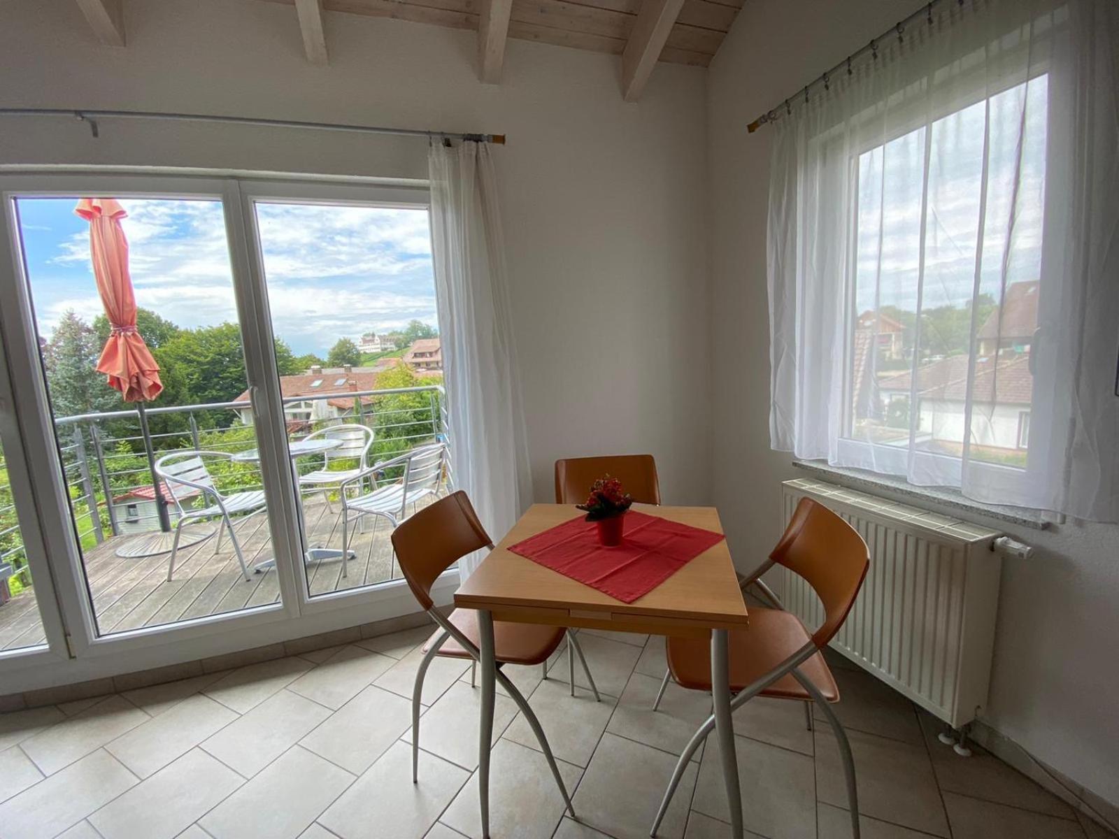 Haus Lorenz, Ferienwohnungen Immenstaad am Bodensee Bagian luar foto