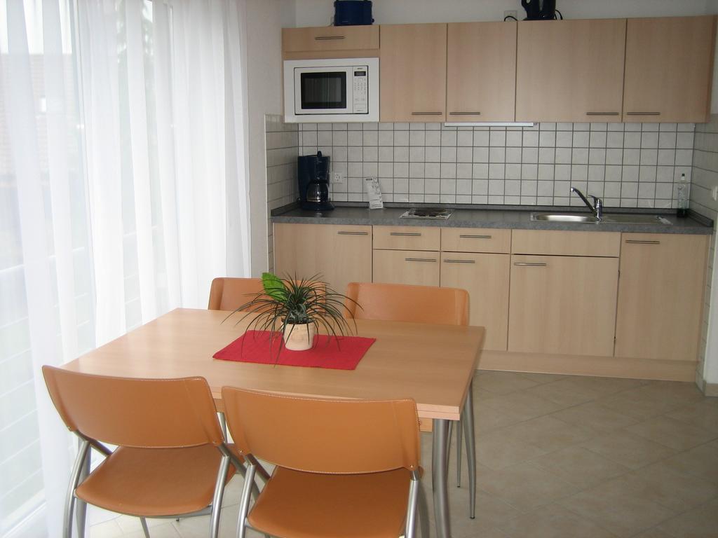 Haus Lorenz, Ferienwohnungen Immenstaad am Bodensee Bagian luar foto